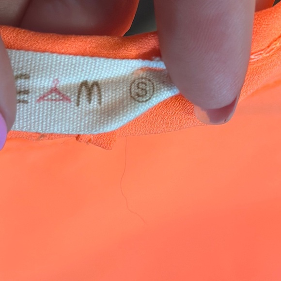 Women's Orange Top with button down back - Picture 5 of 5